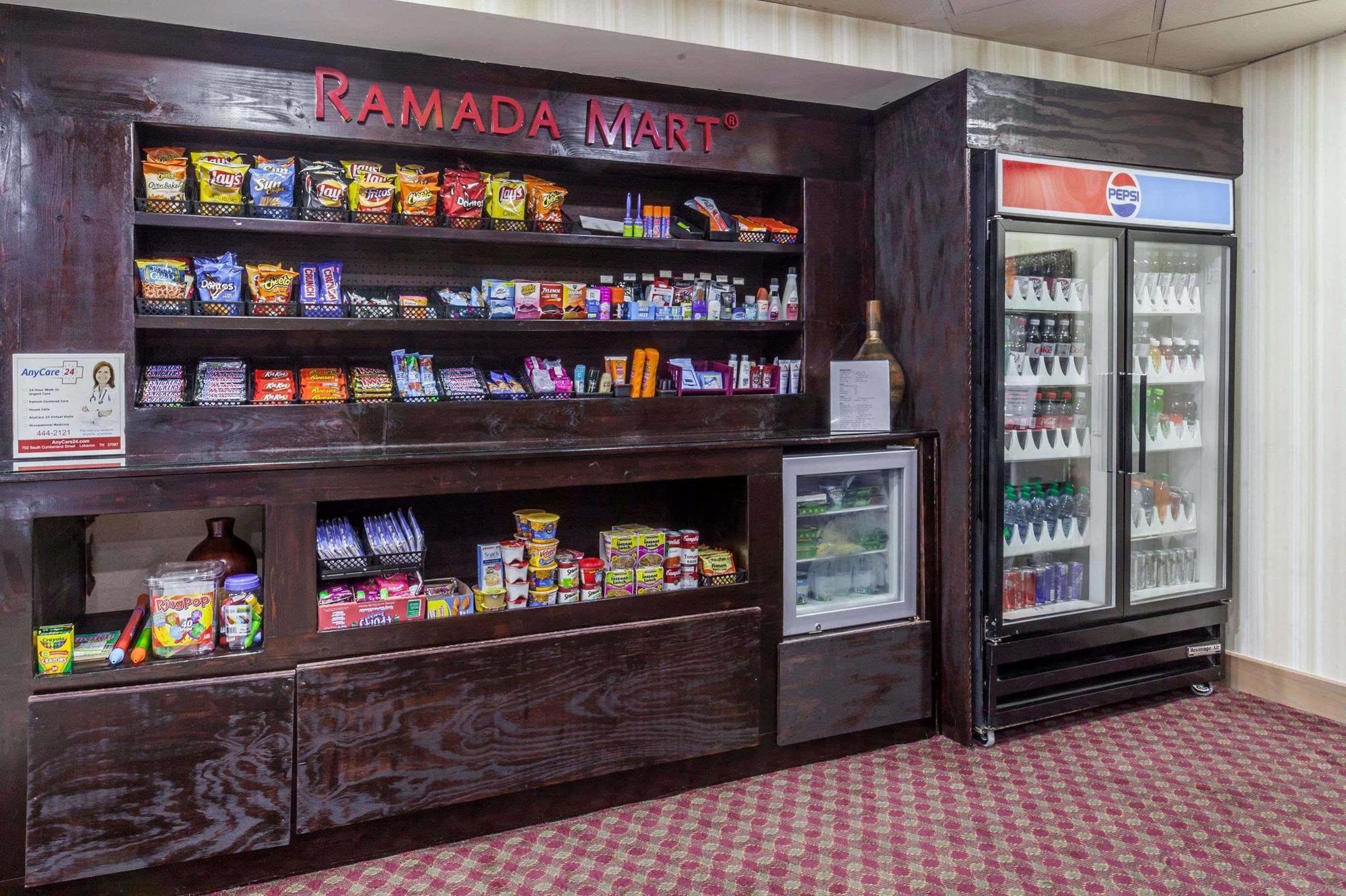 Hotel Ramada By Wyndham Lebanon Esterno foto
